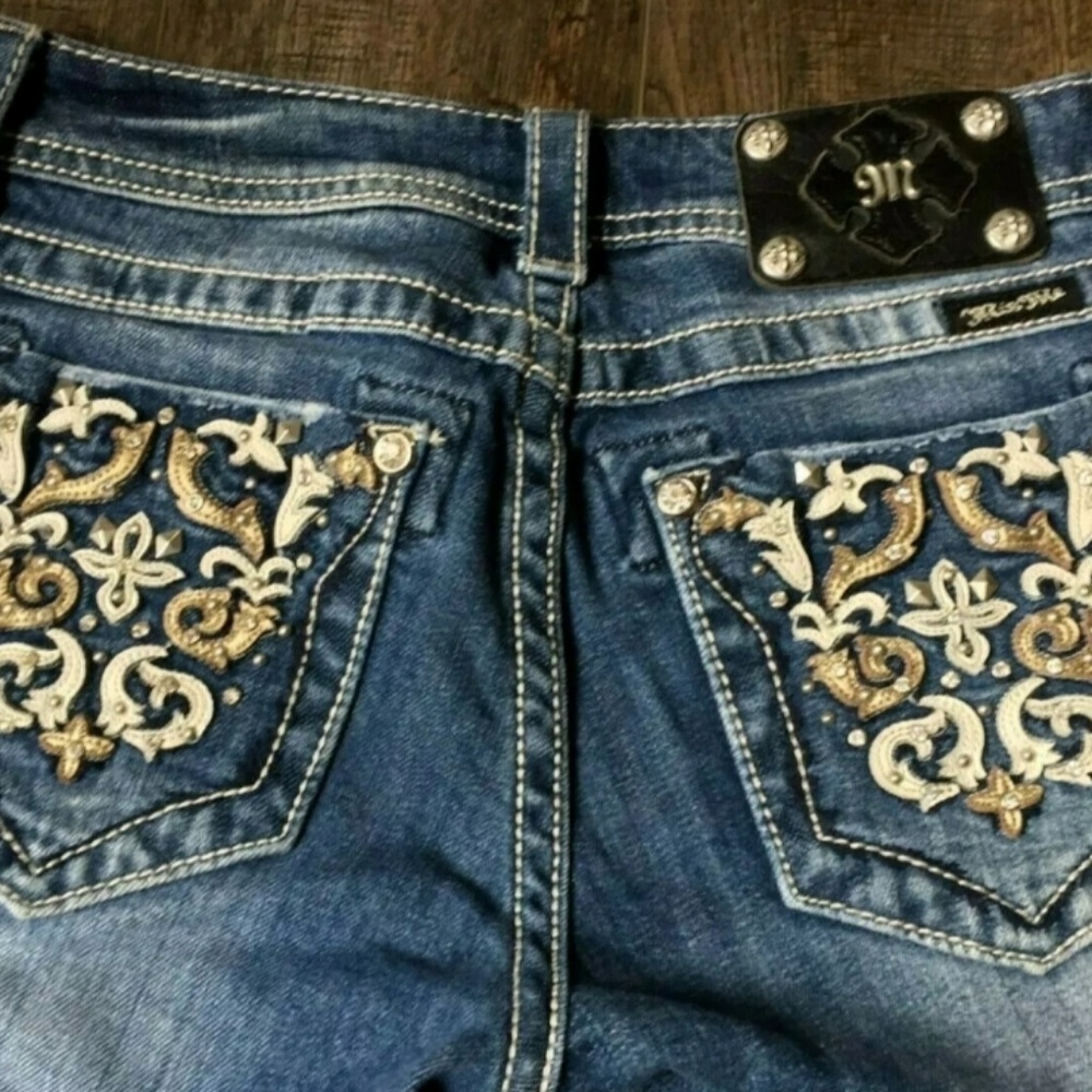 Miss me capri's size 26